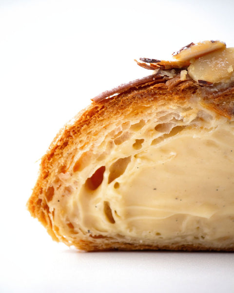 Croissant Relleno de Crema Pastelera