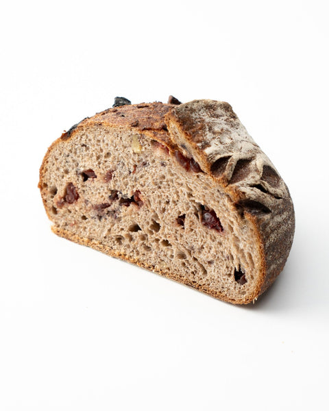 Pan de Masa Madre Integral con Cranberries y Nueces