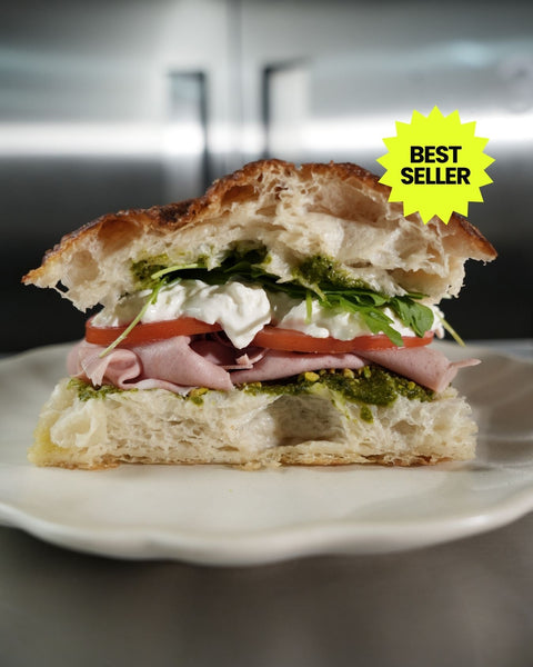Focaccia Sandwich de Mortadela de Pistacho